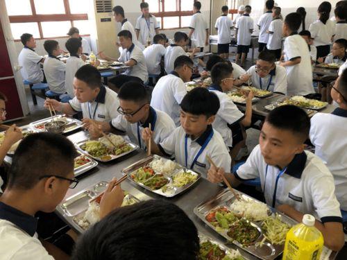 遂宁学校食堂爆料视频曝光,视频揭露惊人内幕  第3张
